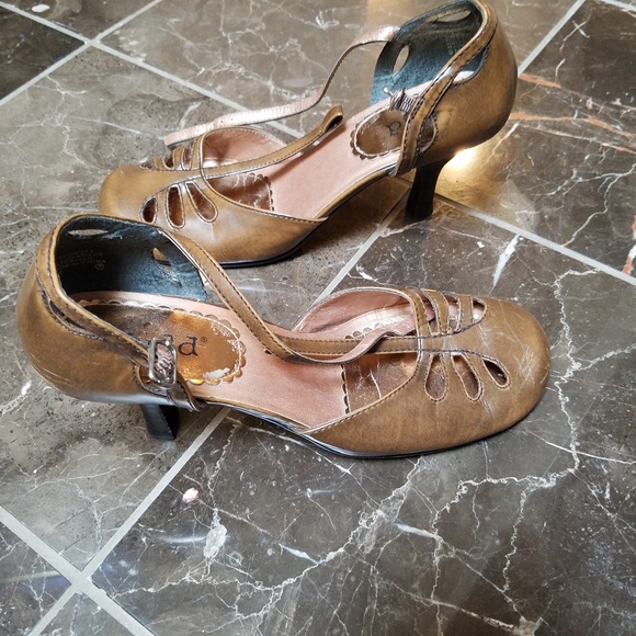 Mudd cognac brown heels - Picture 4 of 8